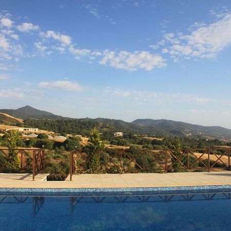 Martika Luxury Villa Agia Marina  Bagian luar foto
