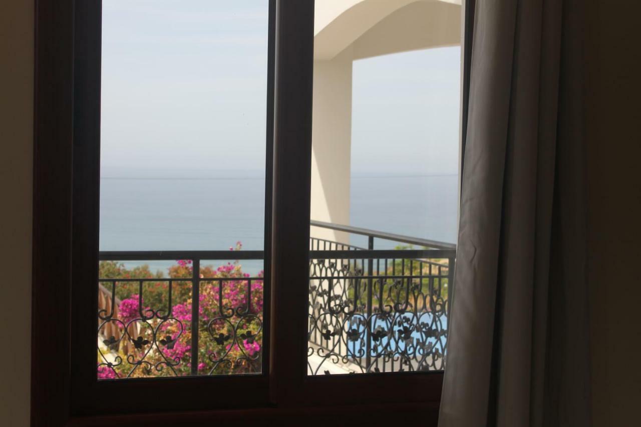 Martika Luxury Villa Agia Marina  Bagian luar foto