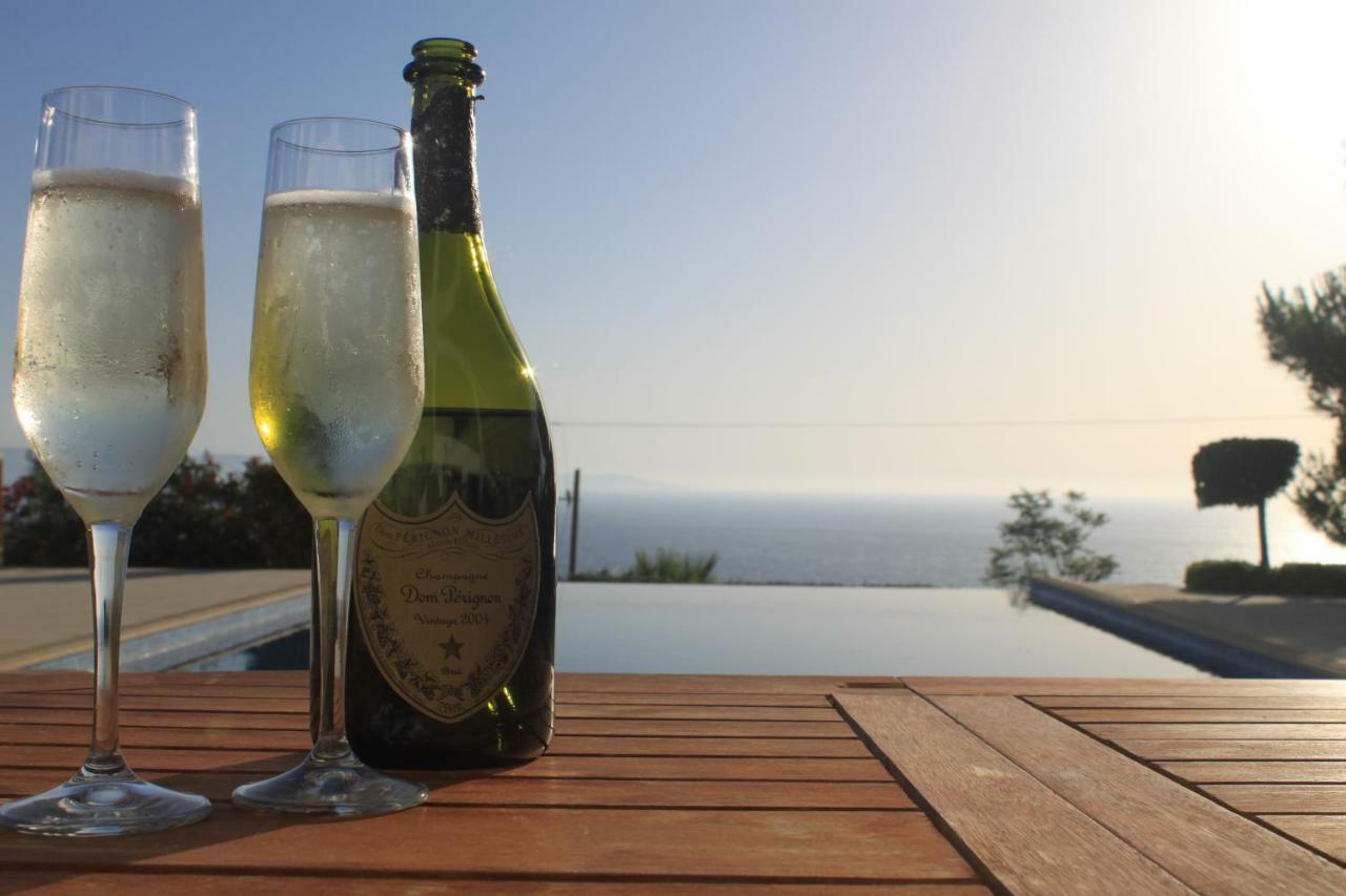 Martika Luxury Villa Agia Marina  Bagian luar foto