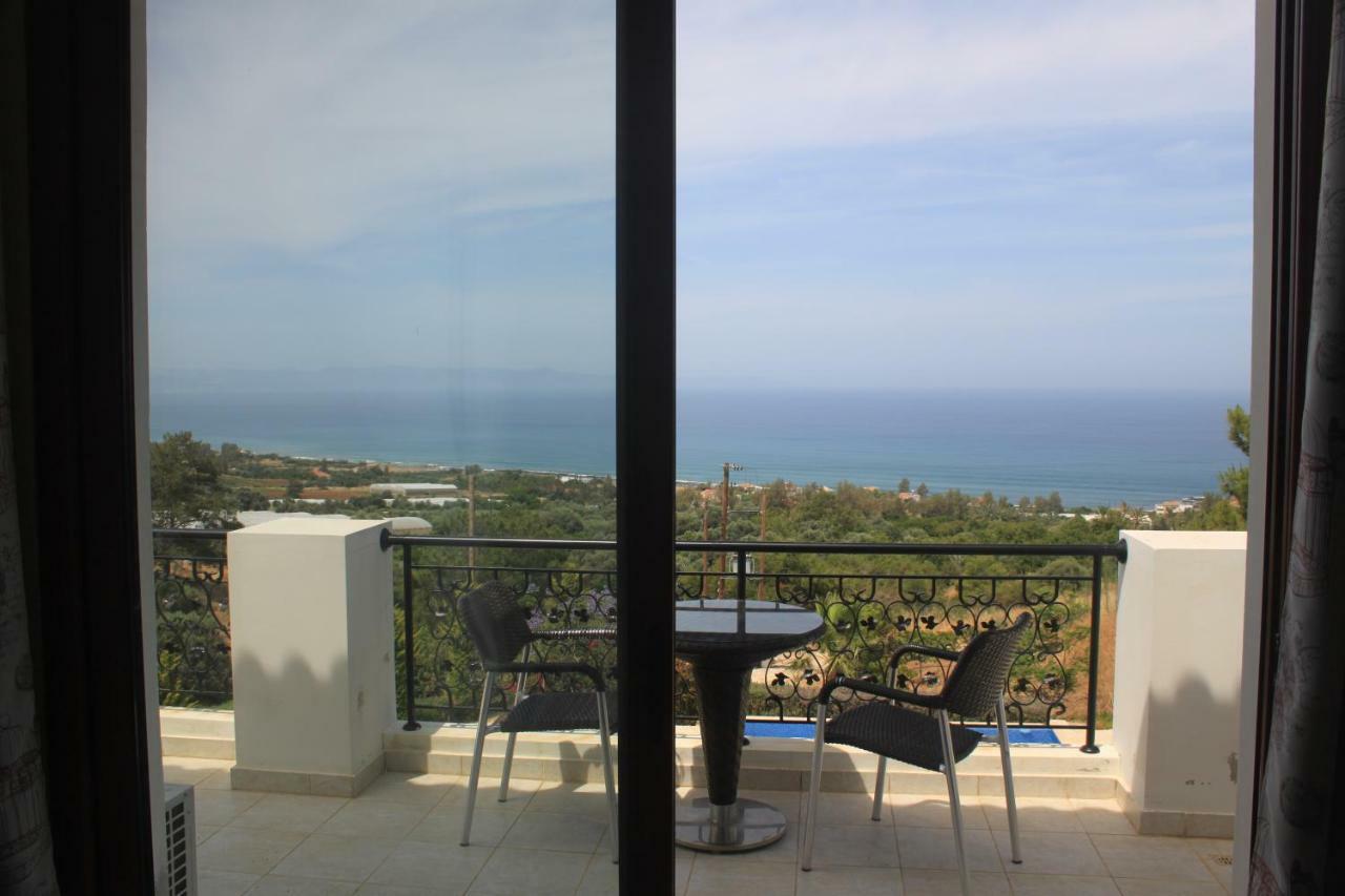 Martika Luxury Villa Agia Marina  Bagian luar foto